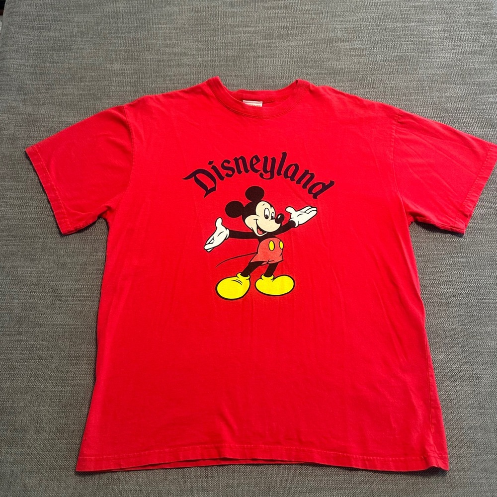 Mickey Inc Disneyland T-Shirt Mens XL Red Good Graphic Mickey Mouse Tee